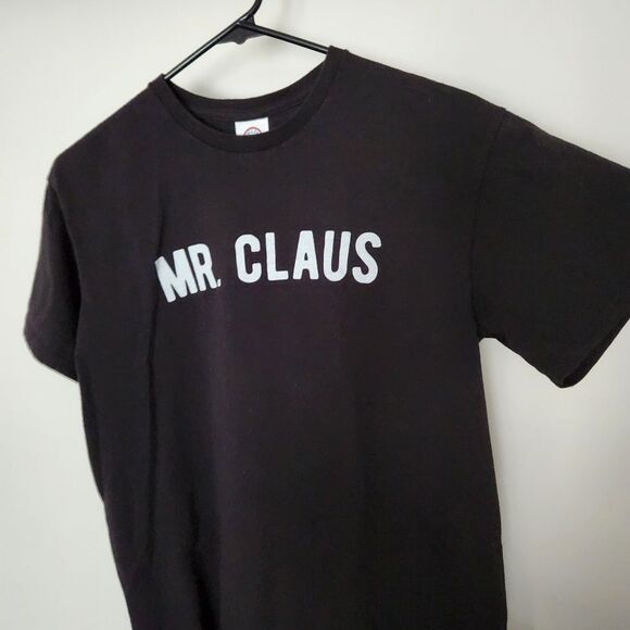 Delta Proweight Black Graphic Mr. Claus T-Shirt Size Medium - Picture 3 of 6
